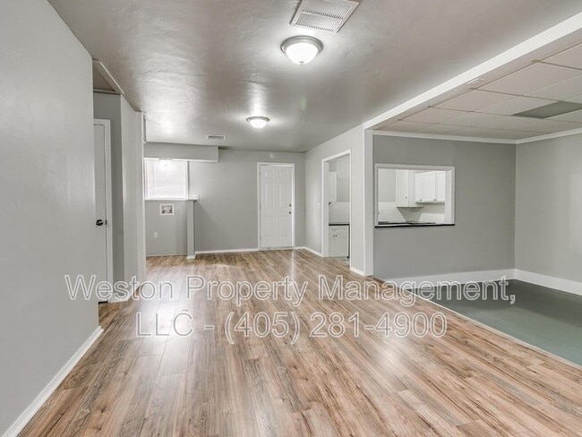 Building Photo - 1605 Cynthia Dr