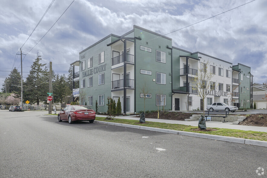 Building Photo - Hallie Court Apartments