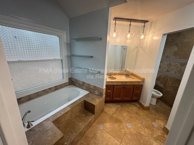 Building Photo - 129 Wagon Wheel Cir