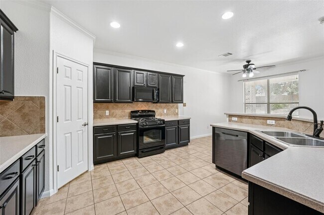 Building Photo - 149 Dolomite Dr