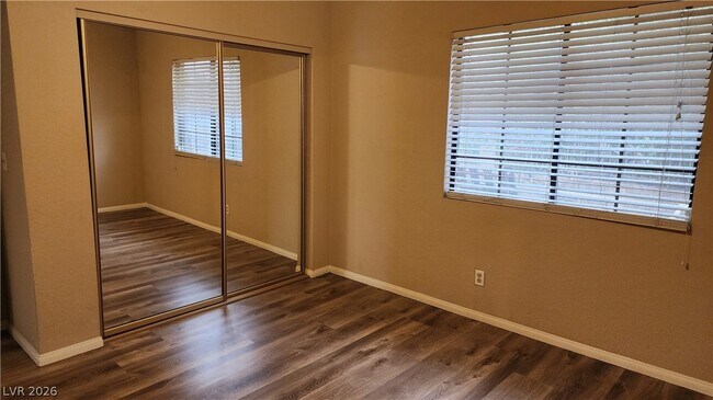 Building Photo - 5709 Spicewood Cir