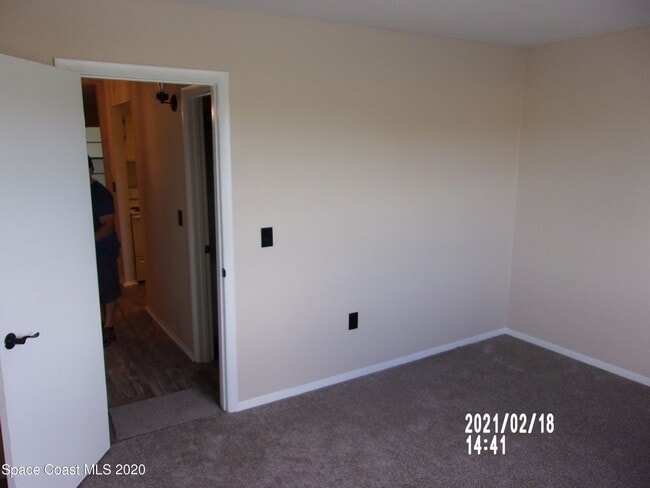 Building Photo - 2170 Knox McRae Dr