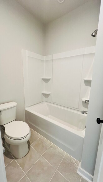 Building Photo - Room in Townhome on Munsing Dr