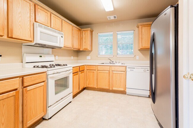 Building Photo - 3-Bed, 2.5-Bath Gem with Covered Porch & S...