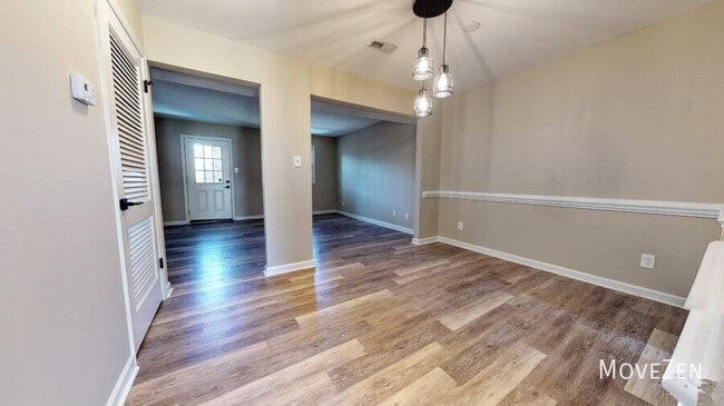 Building Photo - 6367 New Market Way