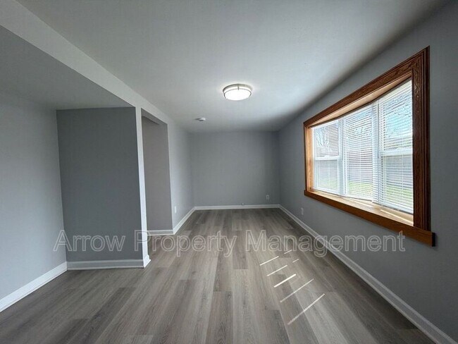 Building Photo - 4413 M St