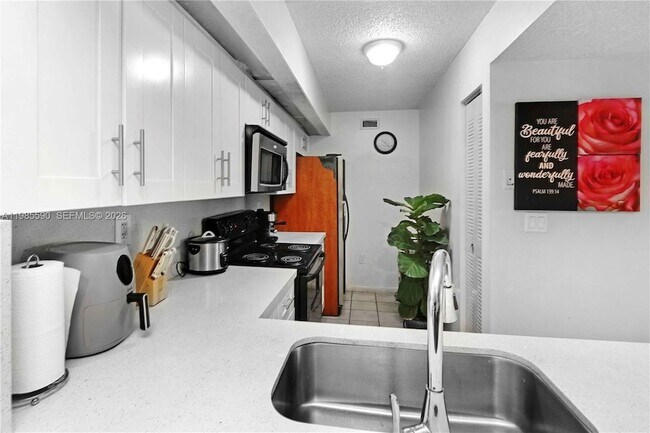 Building Photo - 8640 SW 212th St