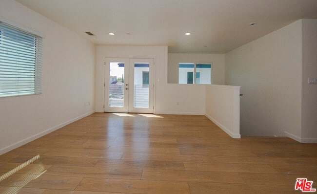 Building Photo - 7834 Flight Ave