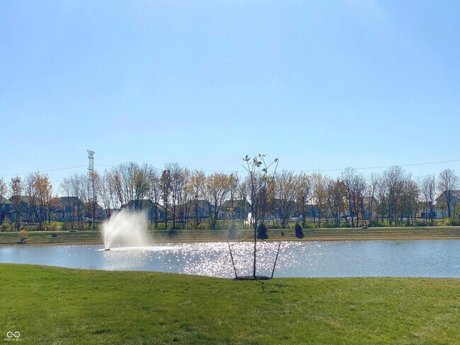 Building Photo - 6694 Clary Trce