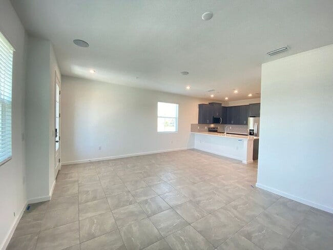 Building Photo - 4196 Sadler Rd