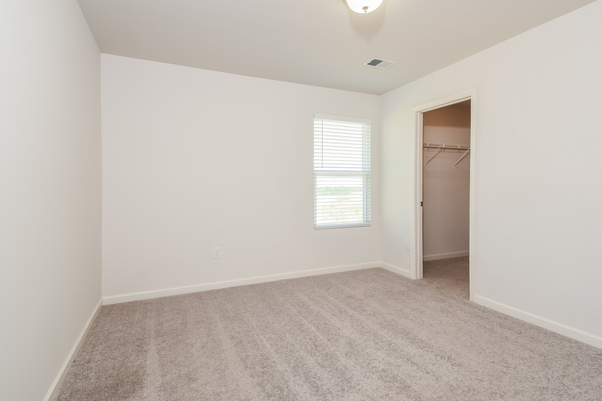 Building Photo - 101 Radford Ct