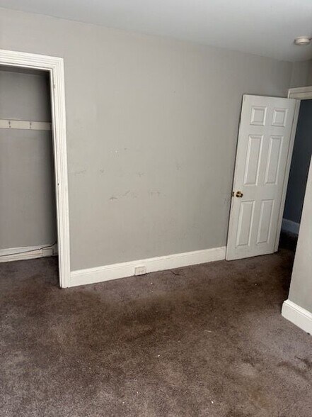 Building Photo - 513 Kohn St
