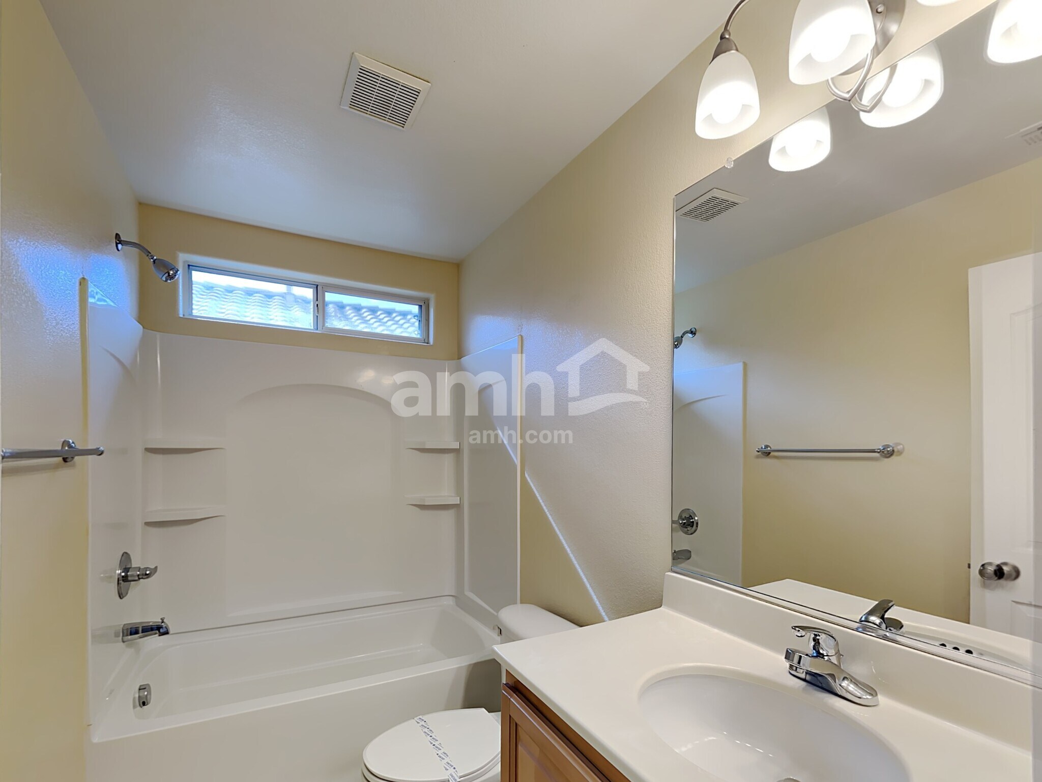 Building Photo - 37 Harbor Pines Ct