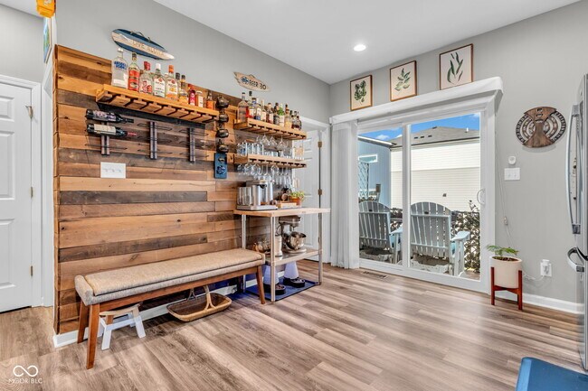 Building Photo - 315 Steeples Blvd