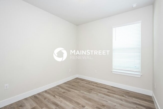 Building Photo - 3 Bedroom Pet-Friendly Home in Deland, FL ...