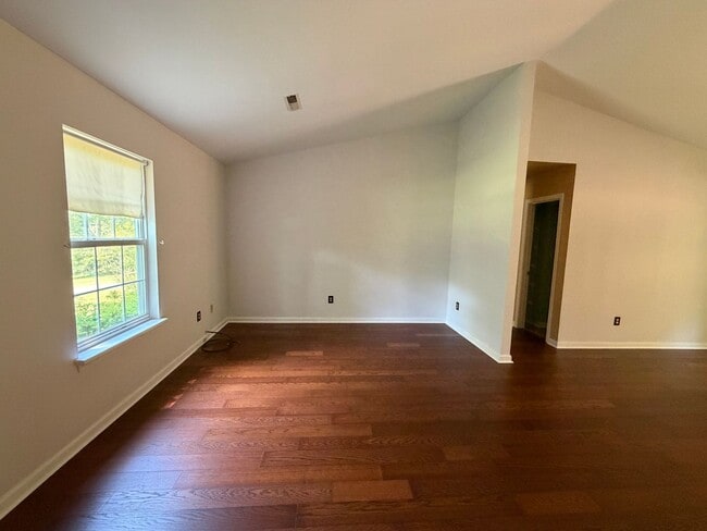Building Photo - 137 Snapdragon Rd