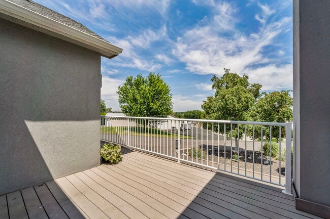 Building Photo - 4949 Rau Ln