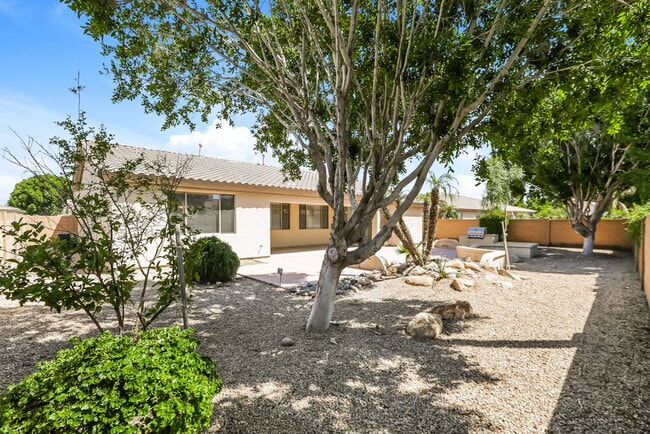 Building Photo - 14473 W Avalon Dr