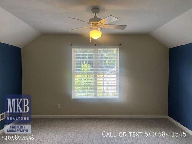 Building Photo - 6564 Monet Dr