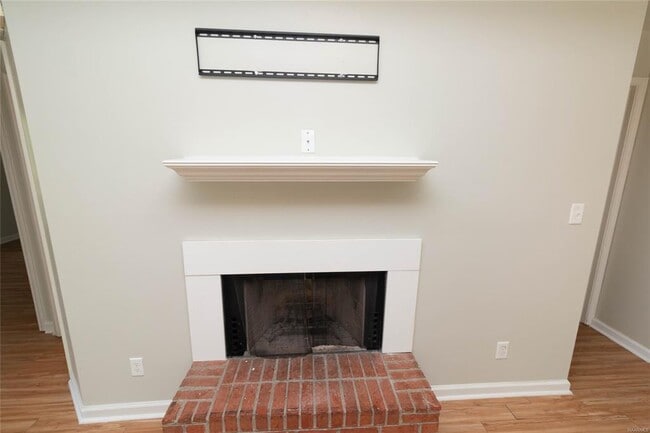 Building Photo - 2136 Station Ct