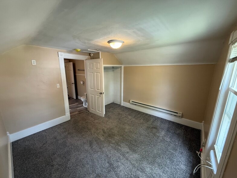 Building Photo - 5102 Walker Ave