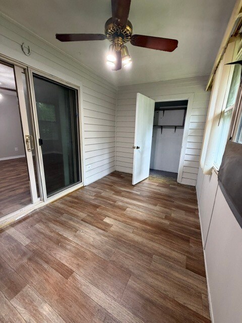 Building Photo - 1008 Creekside Wy