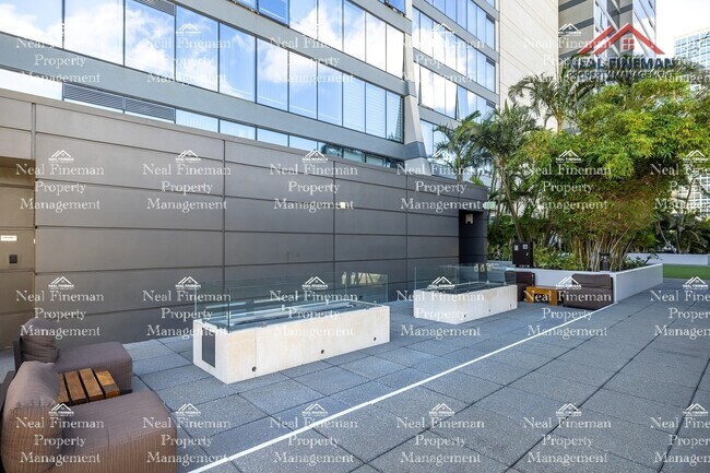 Building Photo - Furnished or unfurnished  1 Bed / 1 Bath Condo. 1 parking. Pacifica Honolulu KAKAAKO