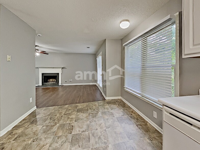 Building Photo - 479 Shoal Ct