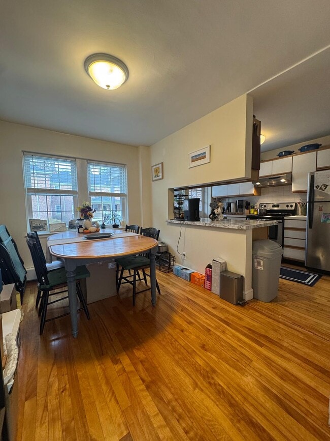 Building Photo - 31 Hammond Pond Pky