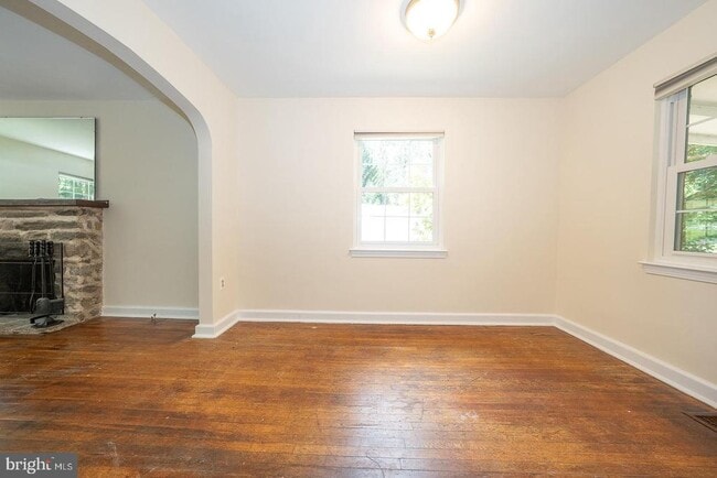 Building Photo - 418 Weadley Rd