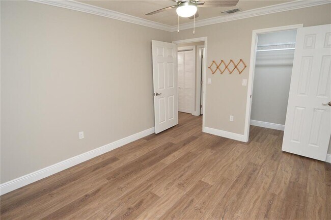 Building Photo - 6330 Grand Bahama Cir