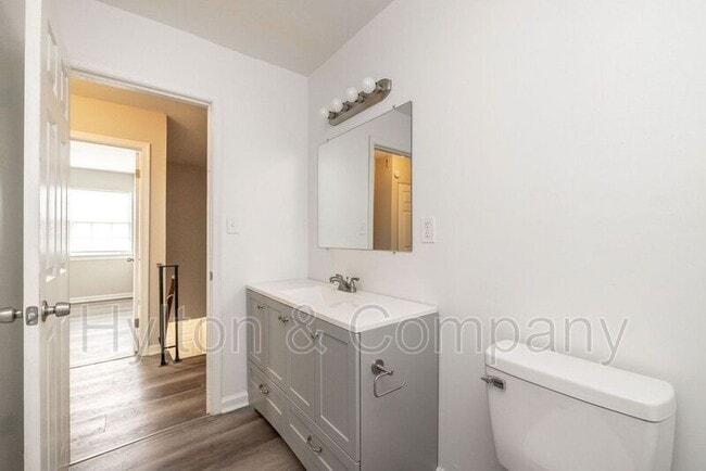Building Photo - 3231 Hunters Mill Dr