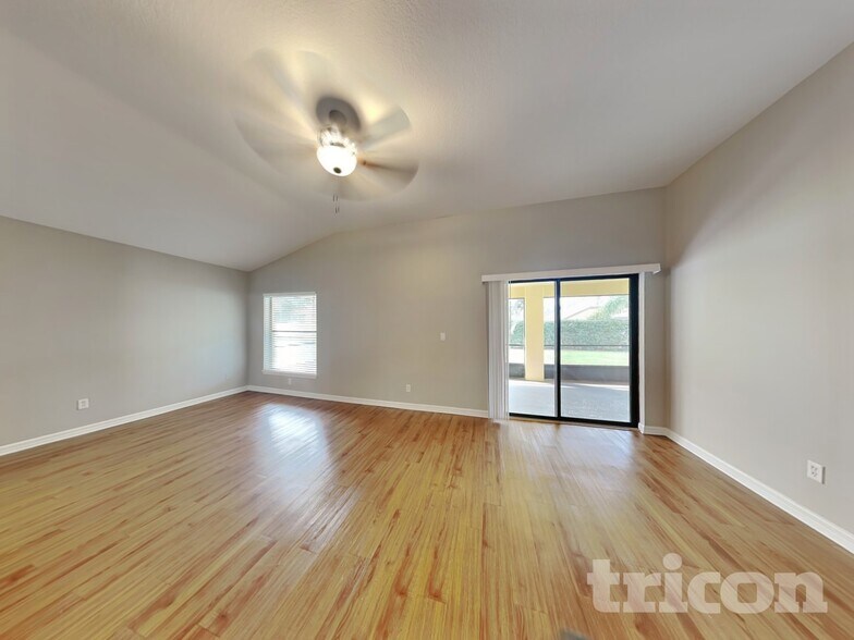 Building Photo - 449 Oak Landing Boulevard Mulberry FL