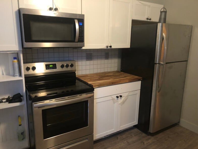 Building Photo - 229 S Market St