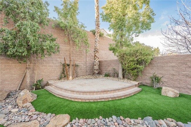 Building Photo - 2768 Liberation Dr