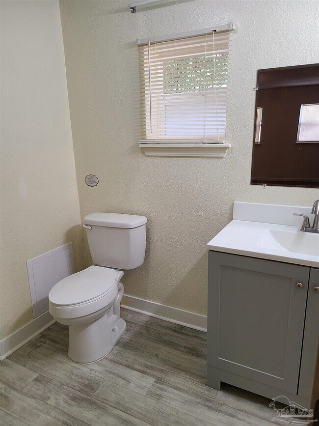 Building Photo - 6970 Klondike Rd