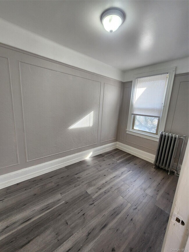 Building Photo - 82-03 Myrtle Ave