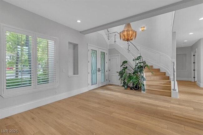 Building Photo - 2104 Redbird Dr