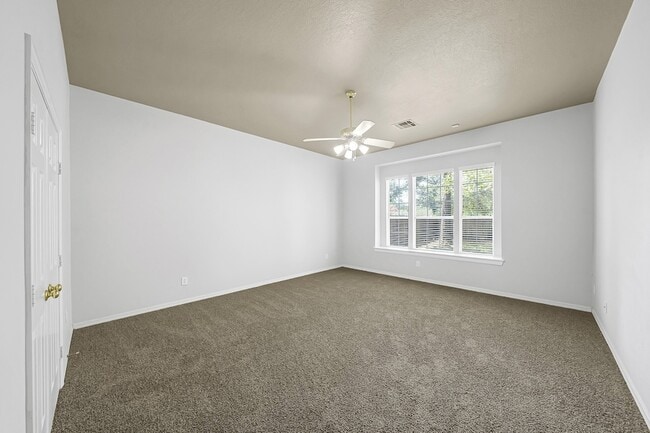 Building Photo - 3834 Echo Mountain Dr