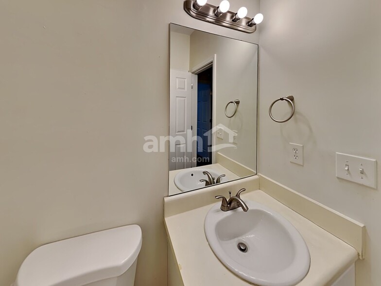 Building Photo - 146 Melrose Creek Dr