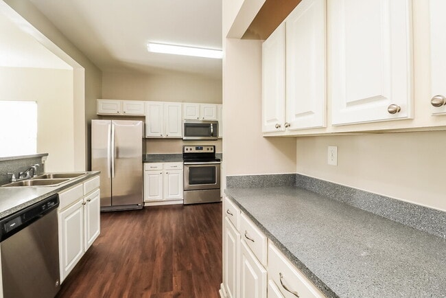 Building Photo - 9240 Ducati Ln