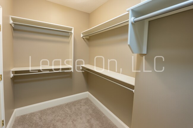 Building Photo - 7453/57 Summerside