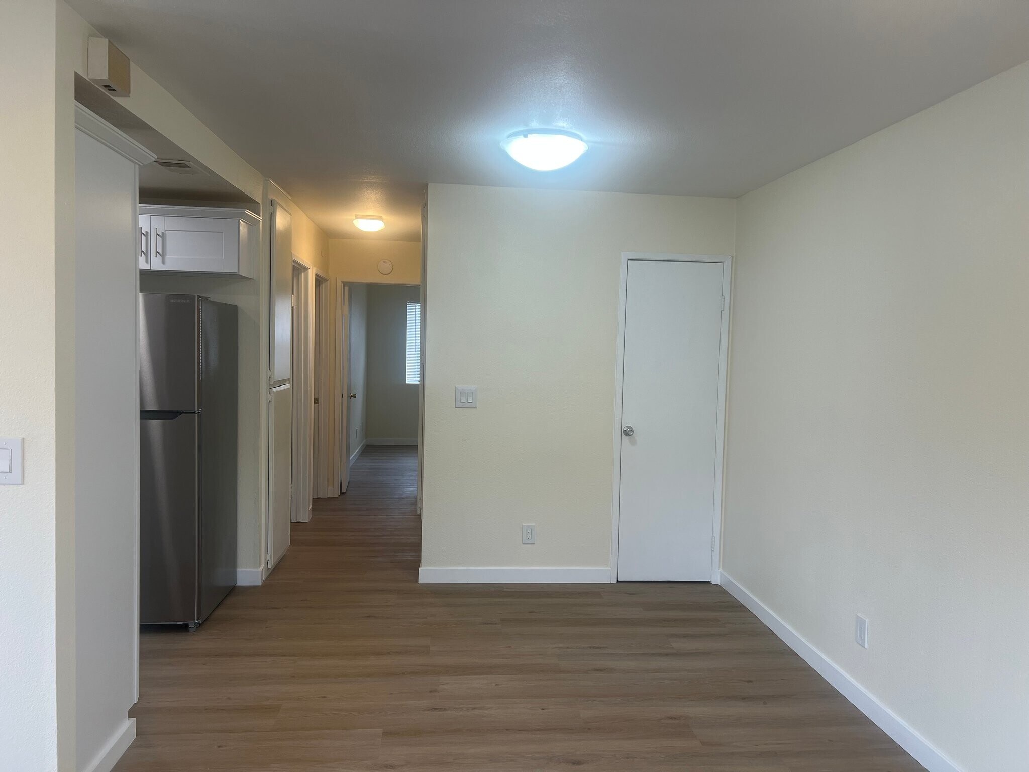 Building Photo - 1127 Acadia Pl