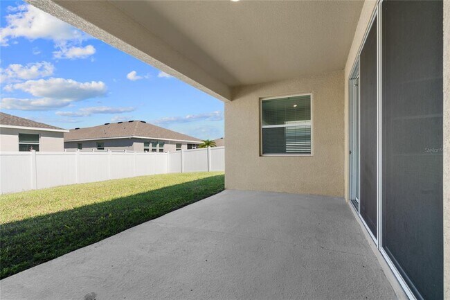 Building Photo - 8260 SW 59th Ave