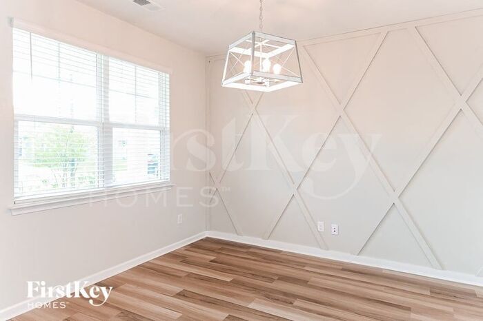 Building Photo - 620 Wayton Cir