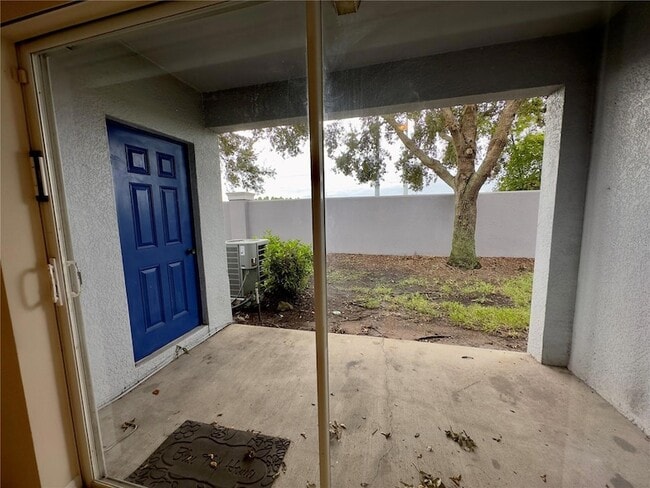 Building Photo - 10648 Savannah Wood Ct
