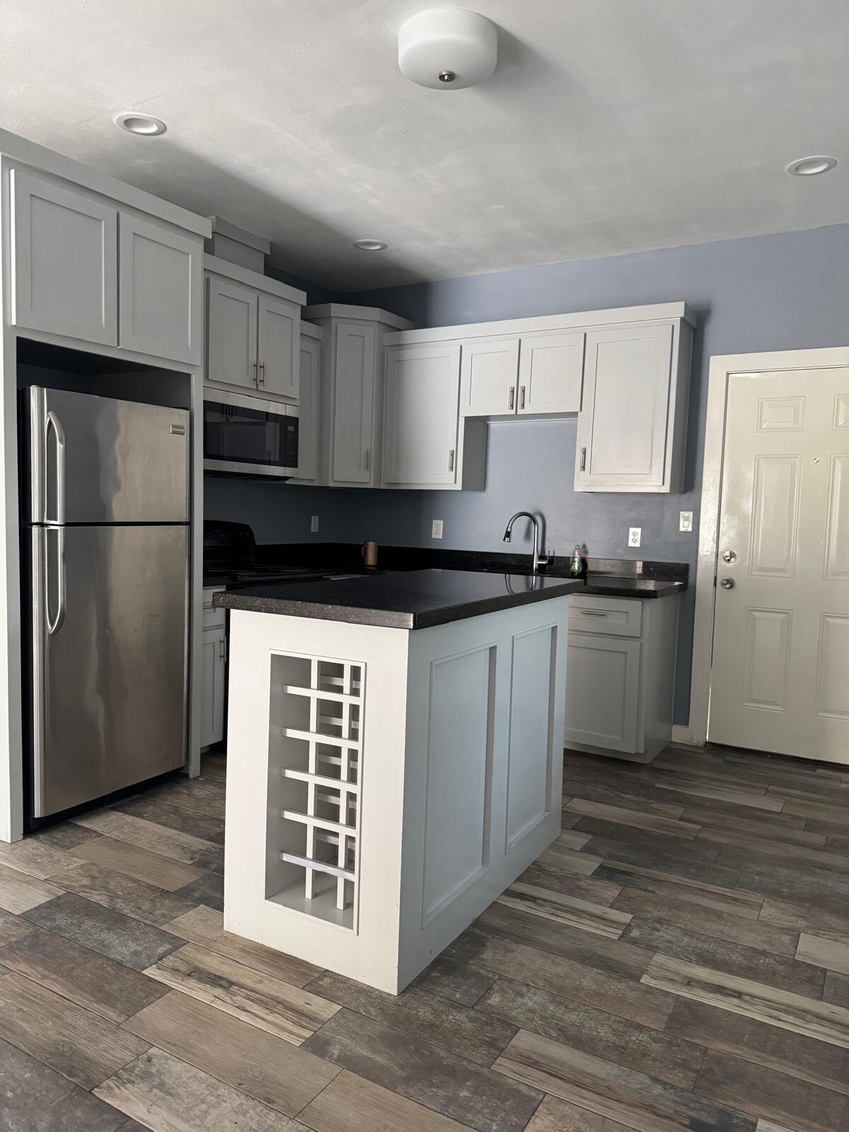 Building Photo - 2117 Taxco Ct