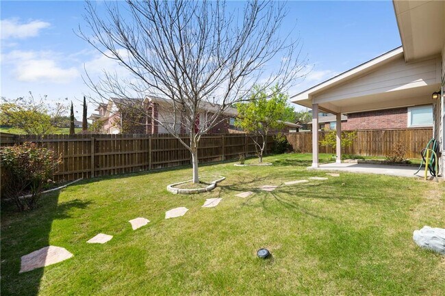 Building Photo - 3800 Vonnegut Ct