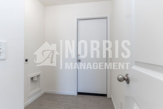 Building Photo - New Home in Arizona City, GREAT Location!