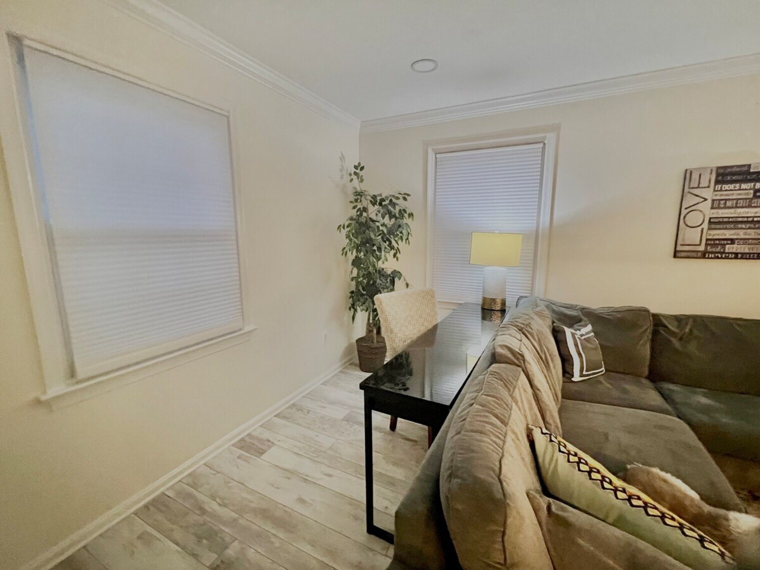 Building Photo - 321 Senate Ct